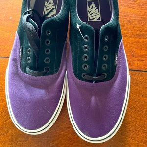 Mens purple and black Vans’ sneakers
